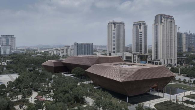 BIM建筑|一组具有雕塑感的盒子:上饶城市计划展览馆、博物馆和档案馆 / 张雷结合建筑事务所 BIM建筑|一组具有雕塑感的盒子:上饶城市计划展览馆、博物馆和档案馆 / 张雷结合建筑事务所