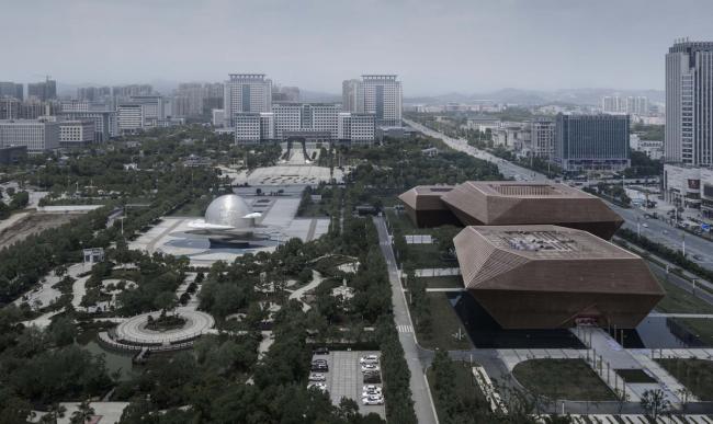 BIM建筑|一组具有雕塑感的盒子:上饶城市计划展览馆、博物馆和档案馆 / 张雷结合建筑事务所 BIM建筑|一组具有雕塑感的盒子:上饶城市计划展览馆、博物馆和档案馆 / 张雷结合建筑事务所