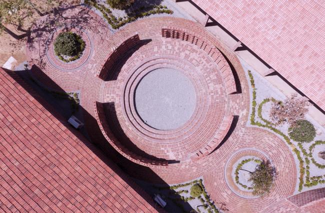 BIM建筑|律动的砖红花圃:日照1971研学营地旧黉舍改革 / DK年夜可建筑设计 BIM建筑|律动的砖红花圃:日照1971研学营地旧黉舍改革 / DK年夜可建筑设计