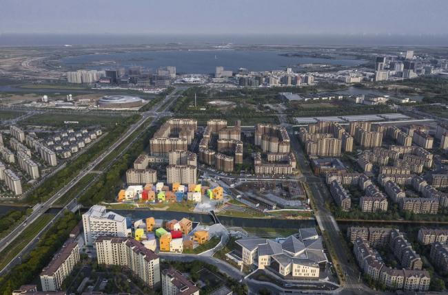 BIM建筑|老集市的味道,儿时记忆里的颜色:上海临港新城社区贸易中间 / 上海中房建筑设计 BIM建筑|老集市的味道,儿时记忆里的颜色:上海临港新城社区贸易中间 / 上海中房建筑设计