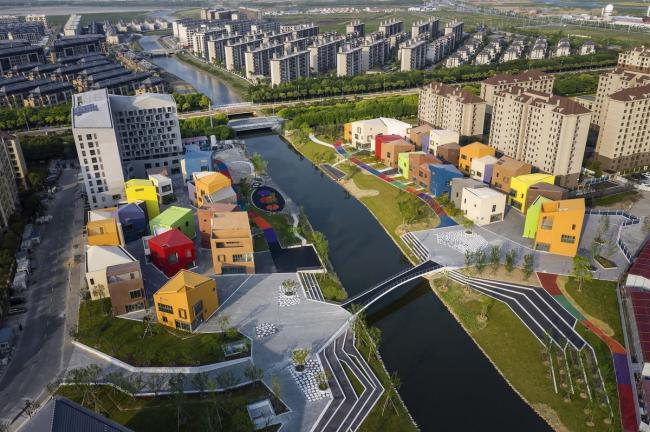 BIM建筑|老集市的味道,儿时记忆里的颜色:上海临港新城社区贸易中间 / 上海中房建筑设计 BIM建筑|老集市的味道,儿时记忆里的颜色:上海临港新城社区贸易中间 / 上海中房建筑设计