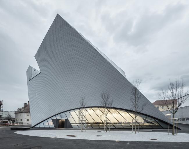 BIM建筑|风中芭蕾,奥地利州立美术馆 / Marte.Marte Architects BIM建筑|风中芭蕾,奥地利州立美术馆 / Marte.Marte Architects