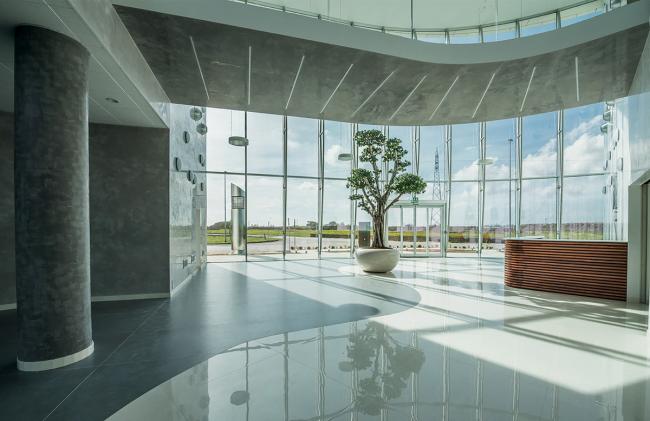 BIM建筑|蓝白日幕下的宏大雕塑:意年夜利Forti Holding Spa 总部与办公楼 / ATIproject BIM建筑|蓝白日幕下的宏大雕塑:意年夜利Forti Holding Spa 总部与办公楼 / ATIproject