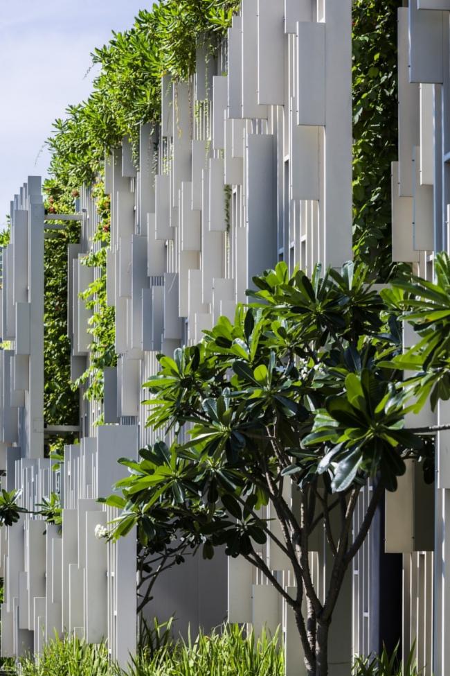 BIM建筑|千寻丛林瀑布倾注而下的光影空间:Naman 温泉会所 / MIA Design Studio BIM建筑|千寻丛林瀑布倾注而下的光影空间:Naman 温泉会所 / MIA Design Studio