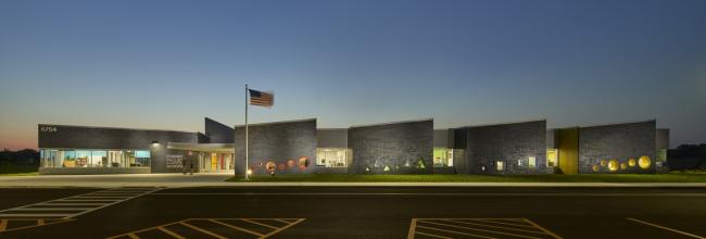 BIM建筑|开放互动,融进几何元素:罗克福德公立小学 / CannonDesign BIM建筑|开放互动,融进几何元素:罗克福德公立小学 / CannonDesign