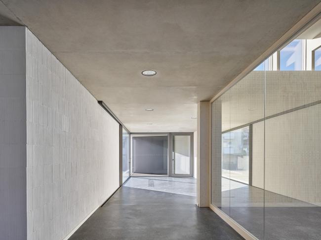 BIM建筑|稳重素净,重塑古典主义:德国科尔***教堂 / VON M BIM建筑|稳重素净,重塑古典主义:德国科尔***教堂 / VON M