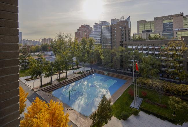 BIM建筑|重讲校园故事——北年夜附中本校及向阳将来黉舍两校园景不雅改革 / Crossboundaries BIM建筑|重讲校园故事——北年夜附中本校及向阳将来黉舍两校园景不雅改革 / Crossboundaries