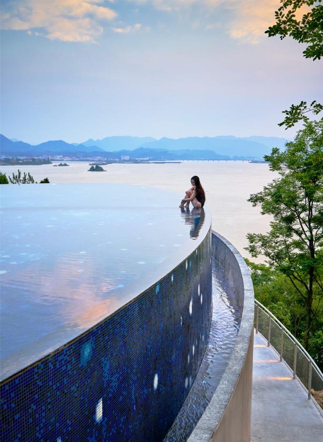 BIM建筑|星船——富春江干的空中泳池 / 中国美术学院景致建筑设计研讨总院 BIM建筑|星船——富春江干的空中泳池 / 中国美术学院景致建筑设计研讨总院