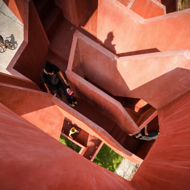 BIM建筑|相叠交织的迷宫——十卡塔 / Supermachine Studio BIM建筑|相叠交织的迷宫——十卡塔 / Supermachine Studio