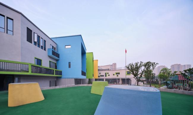 BIM建筑|杭州市成功小学从属幼儿园 / 浙江年夜学建筑设计研讨院 BIM建筑|杭州市成功小学从属幼儿园 / 浙江年夜学建筑设计研讨院