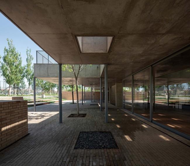 BIM建筑|海边 y 餐厅 / 直向建筑 BIM建筑|海边 y 餐厅 / 直向建筑