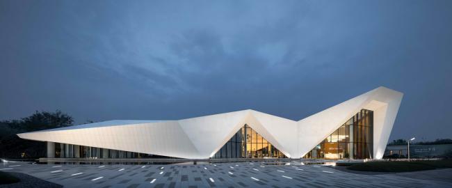 BIM建筑|白鹭点点,群山叠翠:桂林·万达年夜城市滨江示范区 / 基准方中建筑设计 BIM建筑|白鹭点点,群山叠翠:桂林·万达年夜城市滨江示范区 / 基准方中建筑设计