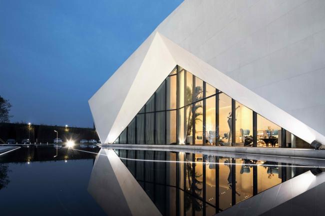 BIM建筑|白鹭点点,群山叠翠:桂林·万达年夜城市滨江示范区 / 基准方中建筑设计 BIM建筑|白鹭点点,群山叠翠:桂林·万达年夜城市滨江示范区 / 基准方中建筑设计