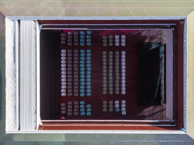 BIM建筑|源于“星球年夜战”和“银翼杀手”的灵感:莫斯科高尔基公园车库影院 / SYNDICATE Architects BIM建筑|源于“星球年夜战”和“银翼杀手”的灵感:莫斯科高尔基公园车库影院 / SYNDICATE Architects