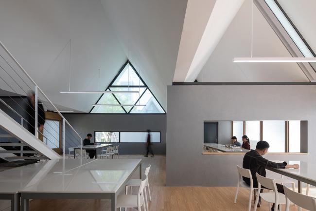 BIM建筑|家的延长:云锦路运动之家 / 山川秀建筑事务所 BIM建筑|家的延长:云锦路运动之家 / 山川秀建筑事务所