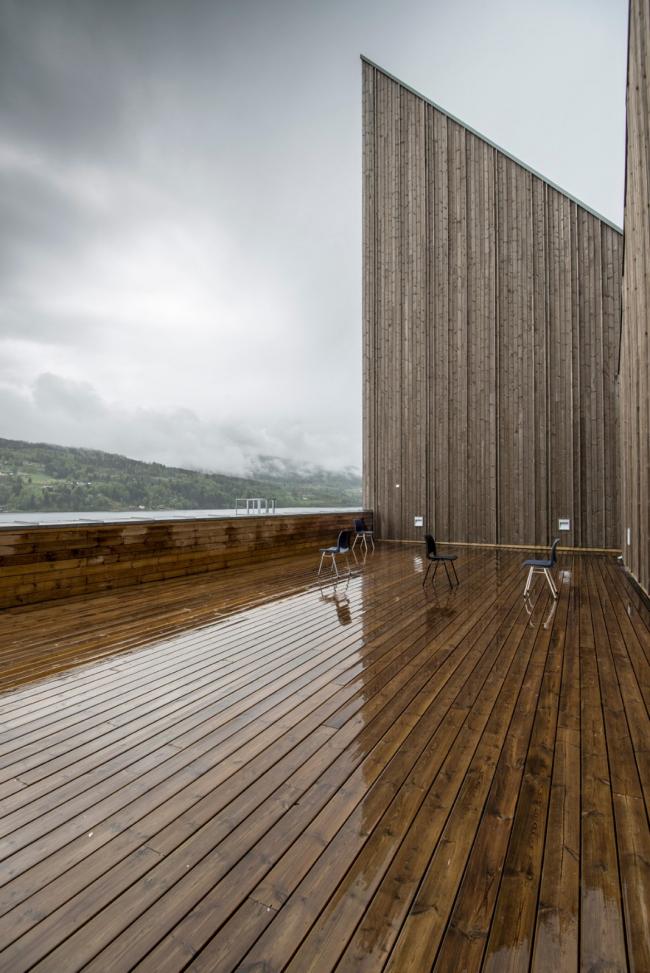 BIM建筑|傲然矗立,引航明灯:挪威船埠“灯塔之家” / Børve Borchsenius Arkitekter BIM建筑|傲然矗立,引航明灯:挪威船埠“灯塔之家” / Børve Borchsenius Arkitekter