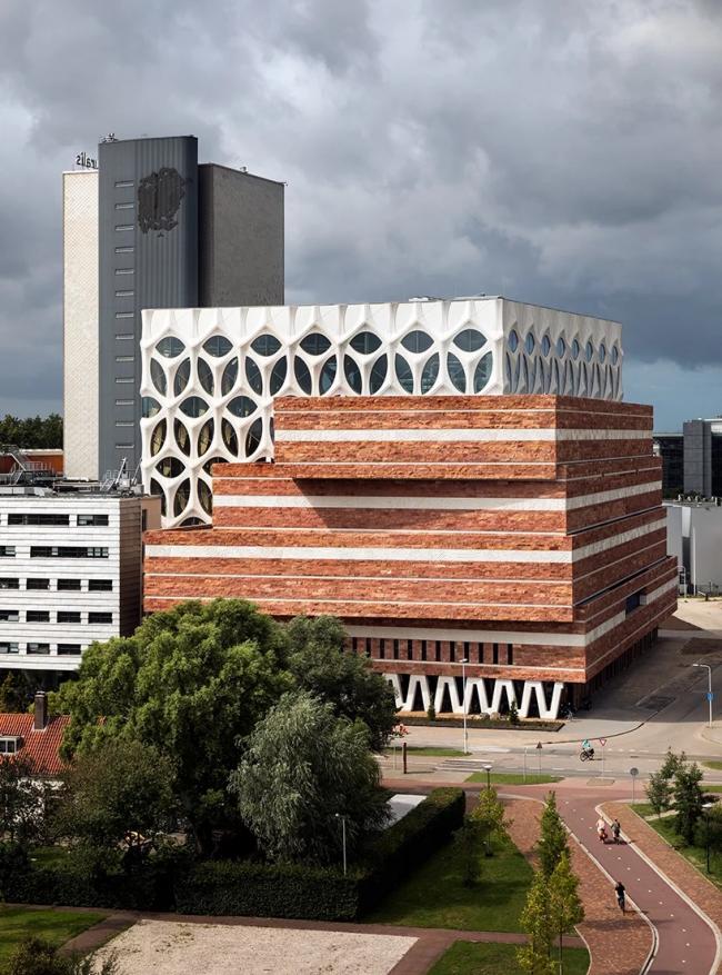 BIM建筑|荷兰国度生物多样性研讨所:Naturalis / Neutelings Riedijk 建筑事务所 建筑鉴赏 第2张-BIM建筑网 BIM建筑|荷兰国度生物多样性研讨所:Naturalis / Neutelings Riedijk 建筑事务所 建筑鉴赏 第2张