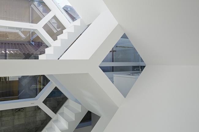 BIM建筑|寻找虚拟与实际之间的衔接:S 室第 / 柄泽祐辅建筑设计事务所 建筑鉴赏 第4张-BIM建筑网 BIM建筑|寻找虚拟与实际之间的衔接:S 室第 / 柄泽祐辅建筑设计事务所 建筑鉴赏 第4张