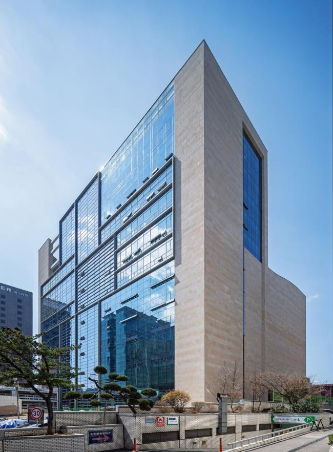 BIM建筑|Saemoonan 弧形教堂,爱天主也爱邻里街坊 / Seoinn Design Group + Lee Eun搜索引擎优化k 建筑鉴赏 第6张-BIM建筑网 BIM建筑|Saemoonan 弧形教堂,爱天主也爱邻里街坊 / Seoinn Design Group + Lee Eun搜索引擎优化k 建筑鉴赏 第6张