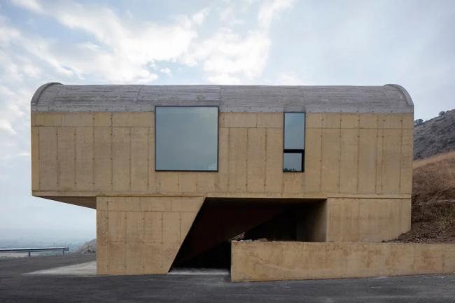 BIM建筑|盛开在葡萄庄园里的一朵山花:OFMA 办公楼,智利 / MAPAA 建筑鉴赏 第5张-BIM建筑网 BIM建筑|盛开在葡萄庄园里的一朵山花:OFMA 办公楼,智利 / MAPAA 建筑鉴赏 第5张