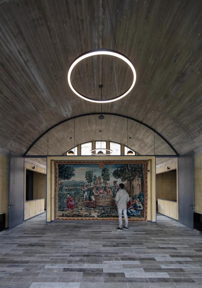 BIM建筑|盛开在葡萄庄园里的一朵山花:OFMA 办公楼,智利 / MAPAA 建筑鉴赏 第8张-BIM建筑网 BIM建筑|盛开在葡萄庄园里的一朵山花:OFMA 办公楼,智利 / MAPAA 建筑鉴赏 第8张