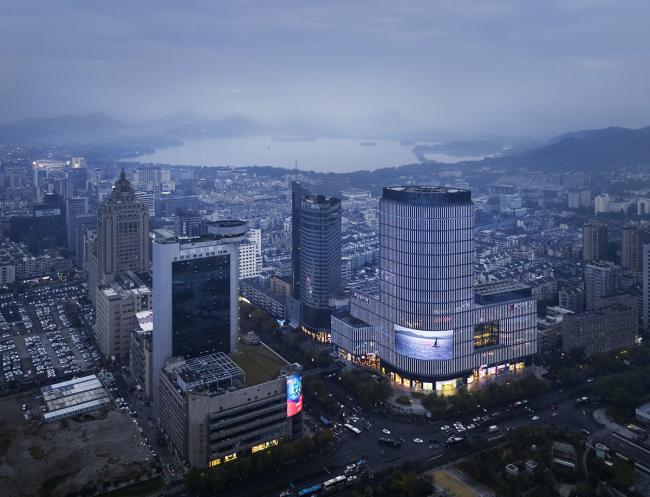 BIM建筑|以一袭富丽的着装回来:杭州国年夜城市广场 / gmp 建筑鉴赏 第2张-BIM建筑网 BIM建筑|以一袭富丽的着装回来:杭州国年夜城市广场 / gmp 建筑鉴赏 第2张