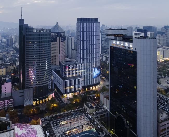 BIM建筑|以一袭富丽的着装回来:杭州国年夜城市广场 / gmp 建筑鉴赏 第5张-BIM建筑网 BIM建筑|以一袭富丽的着装回来:杭州国年夜城市广场 / gmp 建筑鉴赏 第5张