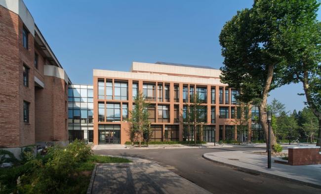 BIM建筑|清华年夜学藏书楼北楼 / 清华年夜学建筑设计研讨院 建筑鉴赏 第3张-BIM建筑网 BIM建筑|清华年夜学藏书楼北楼 / 清华年夜学建筑设计研讨院 建筑鉴赏 第3张