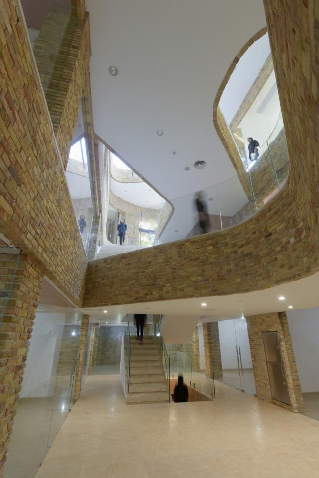 BIM建筑|在社会纷争中保存文明的最后庄严:Cheshm-o-Cheragh集市 / ABAR Office 建筑鉴赏 第17张-BIM建筑网 BIM建筑|在社会纷争中保存文明的最后庄严:Cheshm-o-Cheragh集市 / ABAR Office 建筑鉴赏 第17张