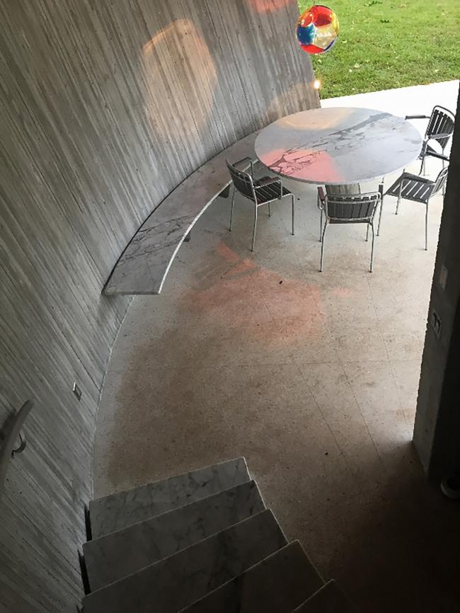 BIM建筑|几何写意的混凝土雕塑:太阳轨迹住宅 / Christian Wassmann BIM建筑|几何写意的混凝土雕塑:太阳轨迹住宅 / Christian Wassmann