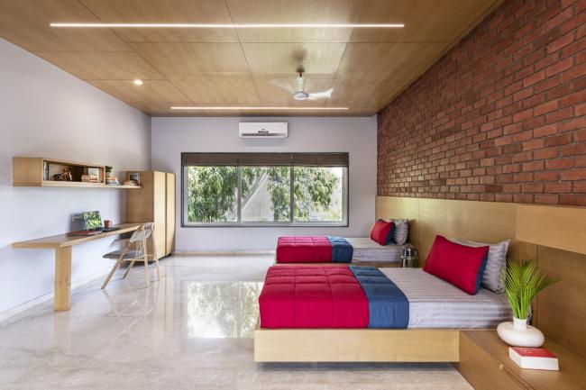 BIM建筑|如火一般热情,如耕牛般内敛:印度“红盒子”之家 / The Grid Architects BIM建筑|如火一般热情,如耕牛般内敛:印度“红盒子”之家 / The Grid Architects