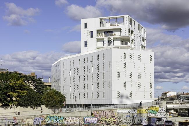 BIM建筑|如纯白蕾丝裙般优雅圣洁:蒙特皮埃酒店综合体 / Manuelle Gautrand Architecture BIM建筑|如纯白蕾丝裙般优雅圣洁:蒙特皮埃酒店综合体 / Manuelle Gautrand Architecture