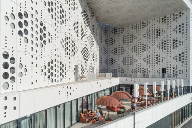 BIM建筑|如纯白蕾丝裙般优雅圣洁:蒙特皮埃酒店综合体 / Manuelle Gautrand Architecture BIM建筑|如纯白蕾丝裙般优雅圣洁:蒙特皮埃酒店综合体 / Manuelle Gautrand Architecture