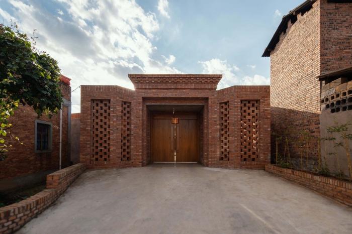 BIM建筑|一方院落,隐于悠然远山:云南曲靖赵宅 / 青岛川拓建筑设计工作室 BIM建筑|一方院落,隐于悠然远山:云南曲靖赵宅 / 青岛川拓建筑设计工作室