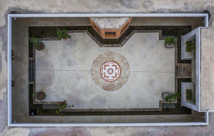 BIM建筑|一方院落,隐于悠然远山:云南曲靖赵宅 / 青岛川拓建筑设计工作室 BIM建筑|一方院落,隐于悠然远山:云南曲靖赵宅 / 青岛川拓建筑设计工作室