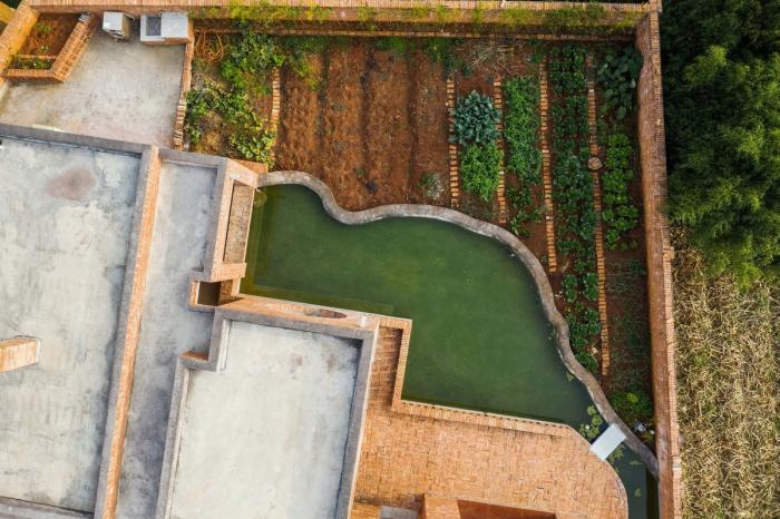 BIM建筑|一方院落,隐于悠然远山:云南曲靖赵宅 / 青岛川拓建筑设计工作室 BIM建筑|一方院落,隐于悠然远山:云南曲靖赵宅 / 青岛川拓建筑设计工作室