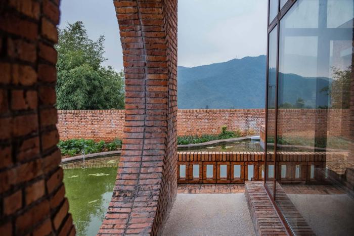 BIM建筑|一方院落,隐于悠然远山:云南曲靖赵宅 / 青岛川拓建筑设计工作室 BIM建筑|一方院落,隐于悠然远山:云南曲靖赵宅 / 青岛川拓建筑设计工作室