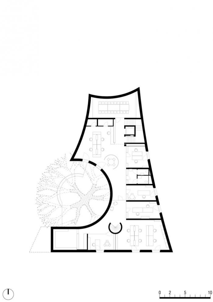 BIM建筑|融合古典,调皮地飞动——环抱老树的游客中心 / MoDusArchitects BIM建筑|融合古典,调皮地飞动——环抱老树的游客中心 / MoDusArchitects