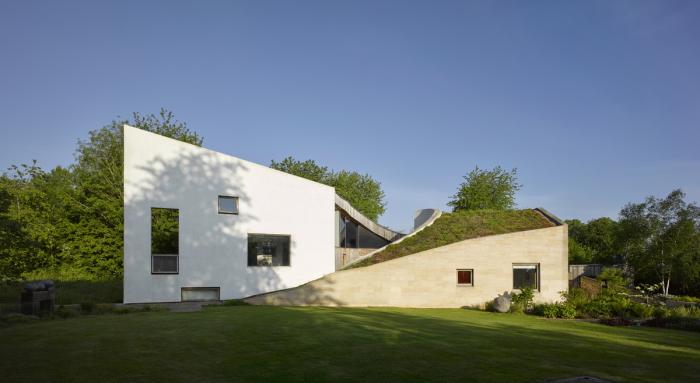 BIM建筑|乡村风景里的双人舞:英国景天草住宅 / Featherstone Young BIM建筑|乡村风景里的双人舞:英国景天草住宅 / Featherstone Young