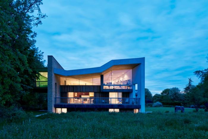 BIM建筑|乡村风景里的双人舞:英国景天草住宅 / Featherstone Young BIM建筑|乡村风景里的双人舞:英国景天草住宅 / Featherstone Young