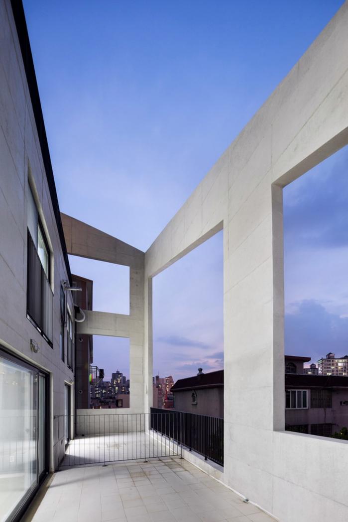 BIM建筑|虚与实的统一:韩国混凝土架空公寓 / Atelier Jun BIM建筑|虚与实的统一:韩国混凝土架空公寓 / Atelier Jun