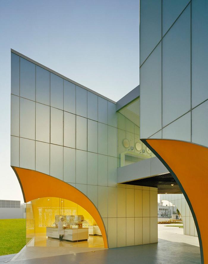 BIM建筑|宛如晶莹透明的水晶:墨西哥雀巢集团创新实验室/Rojkind Arquitectos BIM建筑|宛如晶莹透明的水晶:墨西哥雀巢集团创新实验室/Rojkind Arquitectos