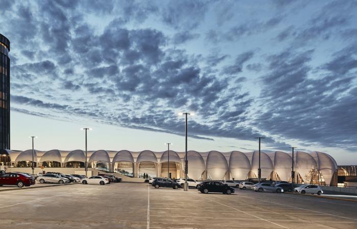 BIM建筑|查德斯通拱形新地标:“The Link”步行道 / Make Architects BIM建筑|查德斯通拱形新地标:“The Link”步行道 / Make Architects