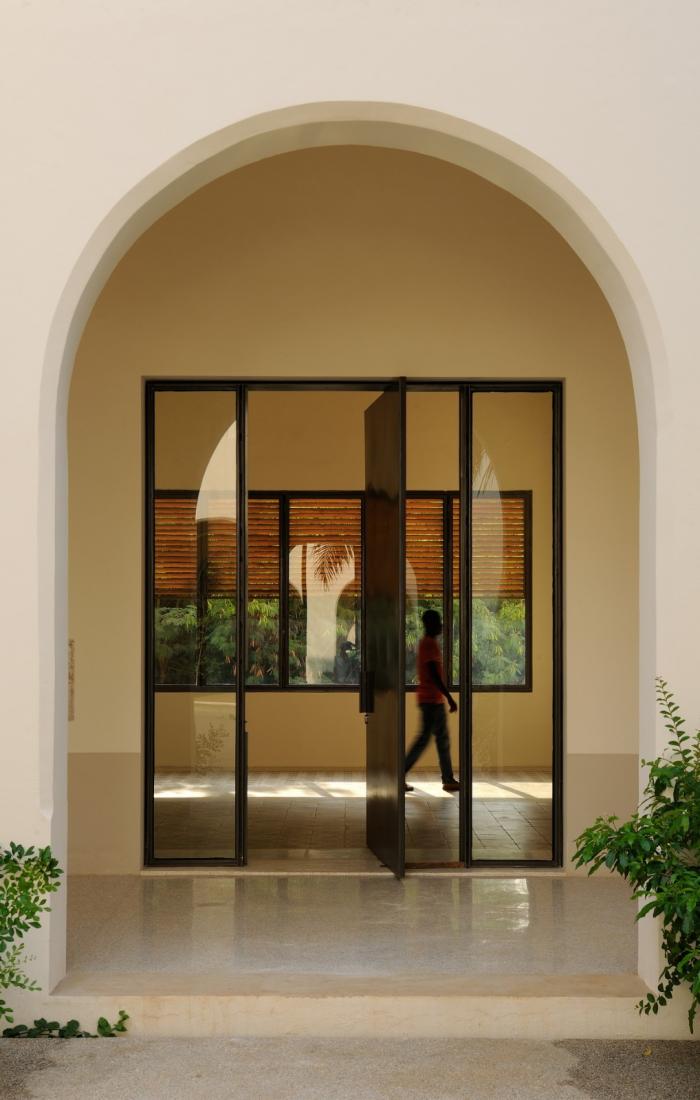 BIM建筑|古今对话——洛美总督官邸展览空间和工作室 / Segond-Guyon Architectes BIM建筑|古今对话——洛美总督官邸展览空间和工作室 / Segond-Guyon Architectes