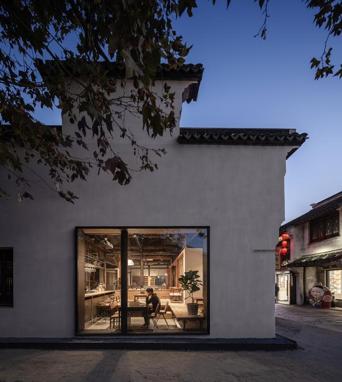 BIM建筑|白墙黛瓦下营造现代温暖空间,挚舍南禅观水酒店 / 本哲建筑 BIM建筑|白墙黛瓦下营造现代温暖空间,挚舍南禅观水酒店 / 本哲建筑