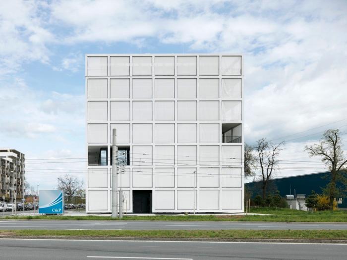 BIM建筑|外方内圆,半遮半掩的透明光影——C&P 公司总部 BIM建筑|外方内圆,半遮半掩的透明光影——C&P 公司总部