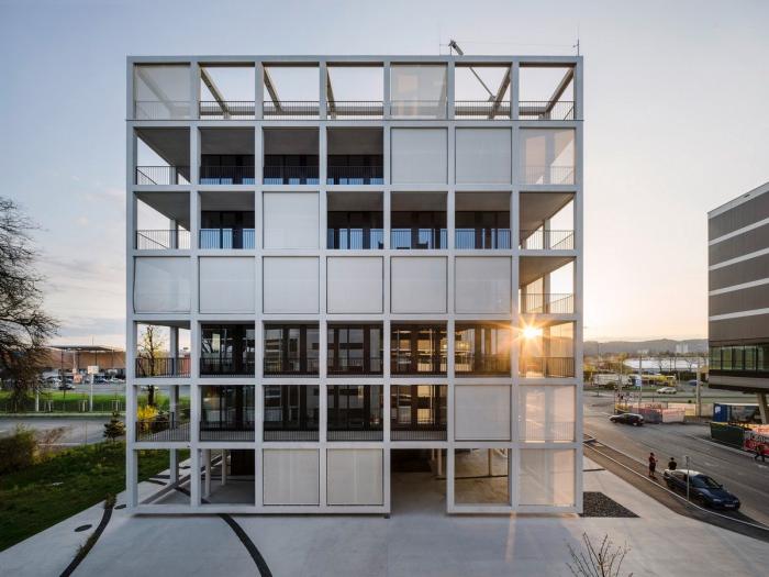 BIM建筑|外方内圆,半遮半掩的透明光影——C&P 公司总部 BIM建筑|外方内圆,半遮半掩的透明光影——C&P 公司总部