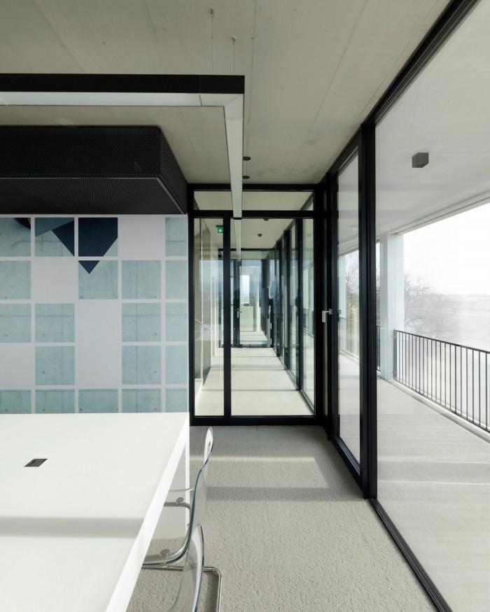 BIM建筑|外方内圆,半遮半掩的透明光影——C&P 公司总部 BIM建筑|外方内圆,半遮半掩的透明光影——C&P 公司总部