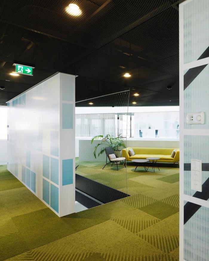 BIM建筑|外方内圆,半遮半掩的透明光影——C&P 公司总部 BIM建筑|外方内圆,半遮半掩的透明光影——C&P 公司总部