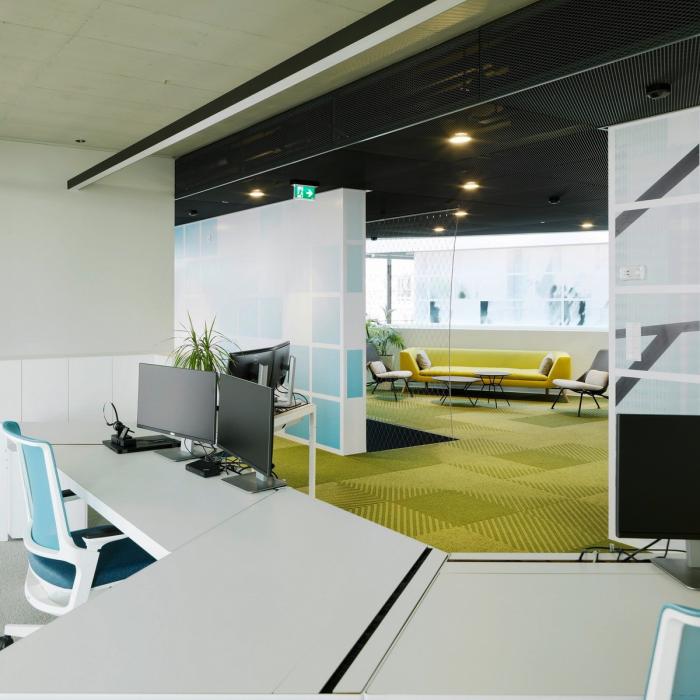 BIM建筑|外方内圆,半遮半掩的透明光影——C&P 公司总部 BIM建筑|外方内圆,半遮半掩的透明光影——C&P 公司总部